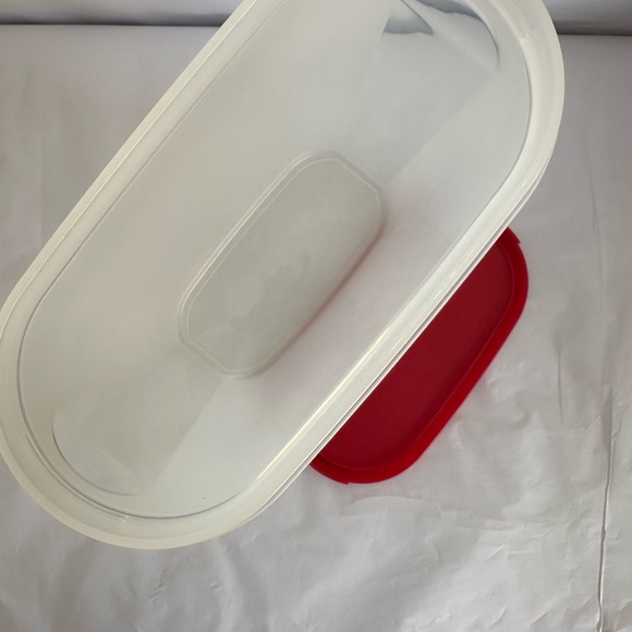 Tupperware Storage Container - Picture 4 of 5